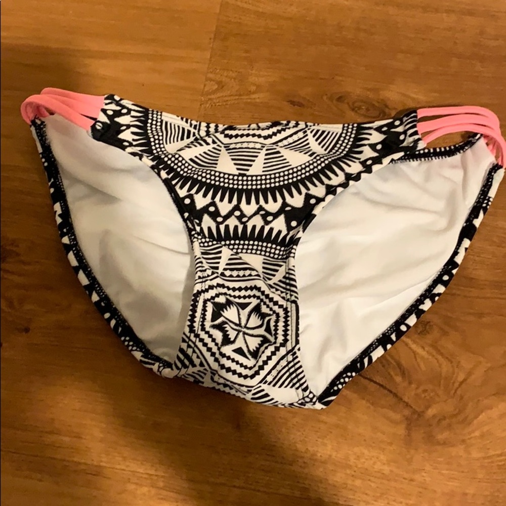 bathing suit bottoms stripped sides